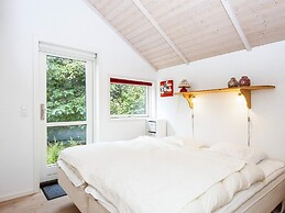 5 Star Holiday Home in Allingabro