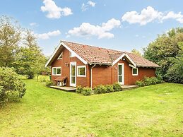 5 Star Holiday Home in Allingabro