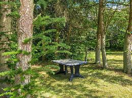 6 Person Holiday Home in Hojslev