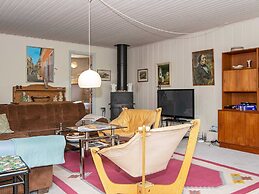 6 Person Holiday Home in Hojslev