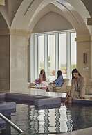 Hilton Salwa Beach Resort & Villas