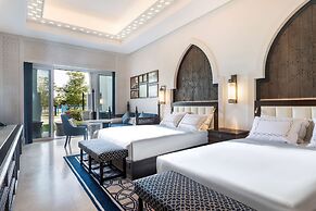Hilton Salwa Beach Resort & Villas