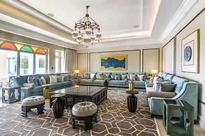 Hilton Salwa Beach Resort & Villas