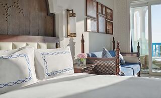 Hilton Salwa Beach Resort & Villas