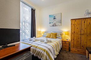 The Capri Guesthouse