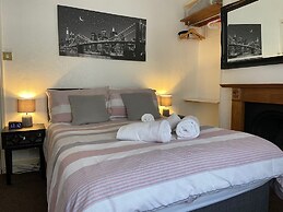 The Capri Guesthouse
