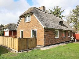 6 Person Holiday Home in Ulfborg