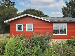6 Person Holiday Home in Thyholm