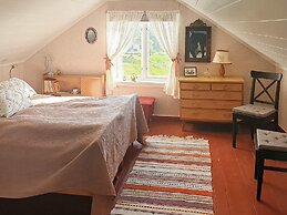 7 Person Holiday Home in Skutvik
