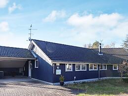 10 Person Holiday Home in Hadsund
