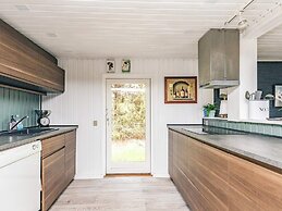 4 Star Holiday Home in Hals