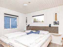 4 Star Holiday Home in Hals