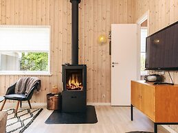 8 Person Holiday Home in Vaeggerlose