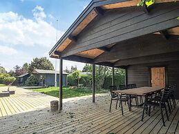 8 Person Holiday Home in Vaeggerlose