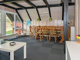 Tranquil Thatched Cottage on Romo-by Traum