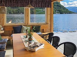 6 Person Holiday Home in Oystese