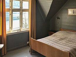 6 Person Holiday Home in Oystese