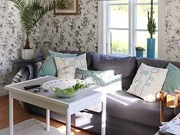 6 Person Holiday Home in Ullared
