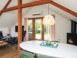 6 Person Holiday Home in Toftlund