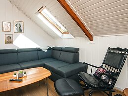 6 Person Holiday Home in Toftlund