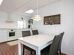 Secluded Dune Cottage-by Traum