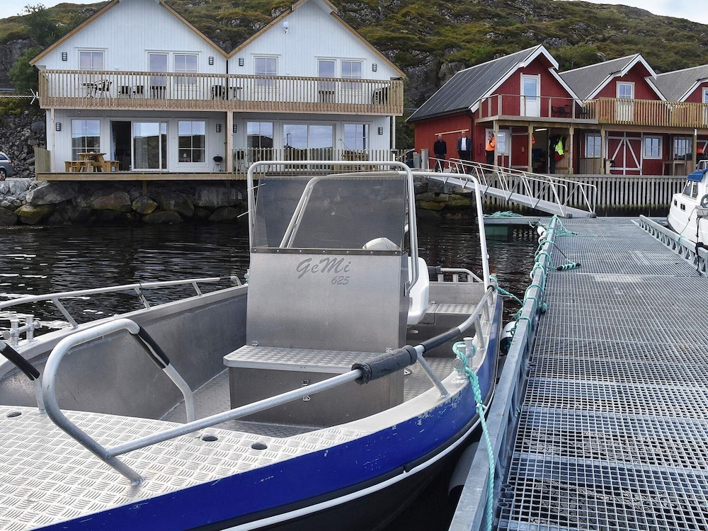6 Person Holiday Home in Dyrvik