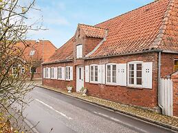 10 Person Holiday Home in Hojer