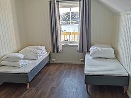 6 Person Holiday Home in Dyrvik