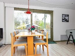 6 Person Holiday Home in Glesborg