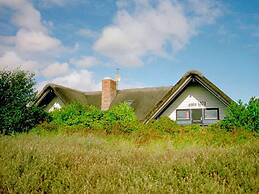 6 Person Holiday Home in Blavand