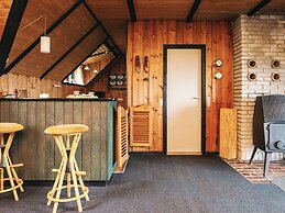 6 Person Holiday Home in Blavand