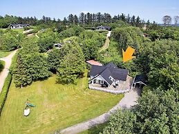 5 Star Holiday Home in Spottrup