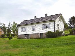 8 Person Holiday Home in Etne