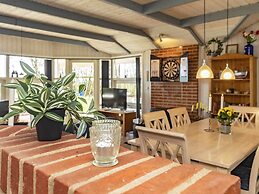 5 Star Holiday Home in Oster Assels