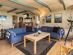 5 Star Holiday Home in Oster Assels