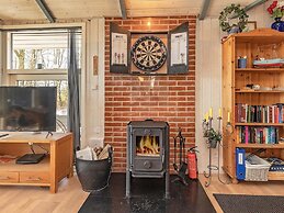 5 Star Holiday Home in Oster Assels