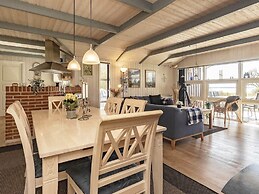 5 Star Holiday Home in Oster Assels