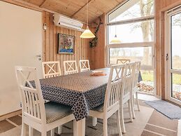 5 Star Holiday Home in Hals