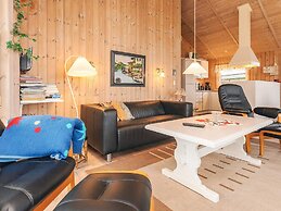 5 Star Holiday Home in Hals