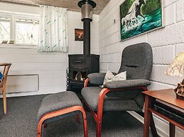 8 Person Holiday Home in Spottrup