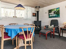 8 Person Holiday Home in Spottrup