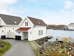 7 Person Holiday Home in Utsira