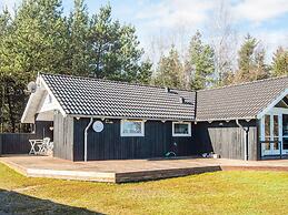 5 Star Holiday Home in Hojslev