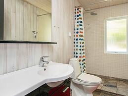 Bright Holiday Home in Glesborg near Beach