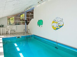 Bright Holiday Home in Glesborg near Beach