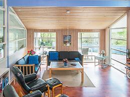 Bright Holiday Home in Glesborg near Beach