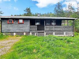 6 Person Holiday Home in Aseral