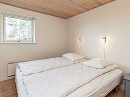5 Star Holiday Home in Spottrup