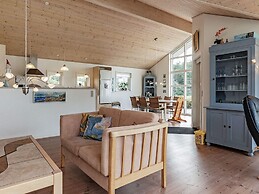 5 Star Holiday Home in Spottrup