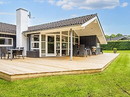 6 Person Holiday Home in Aabenraa